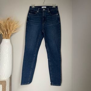 LOFT Women's Dark Wash Curvy High Wait Skinny Ankle Jeans - Size 26/2